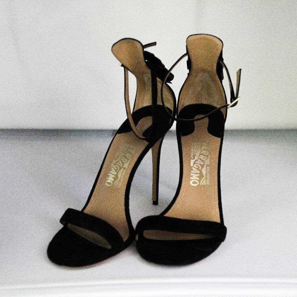 Salvatore Ferragamo Black Connie Pump